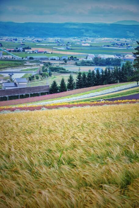 Furano CUBE SUGAR-方糖民宿,步行8min到雪场,3 brs,Max 6ppl Nakafurano Exterior foto